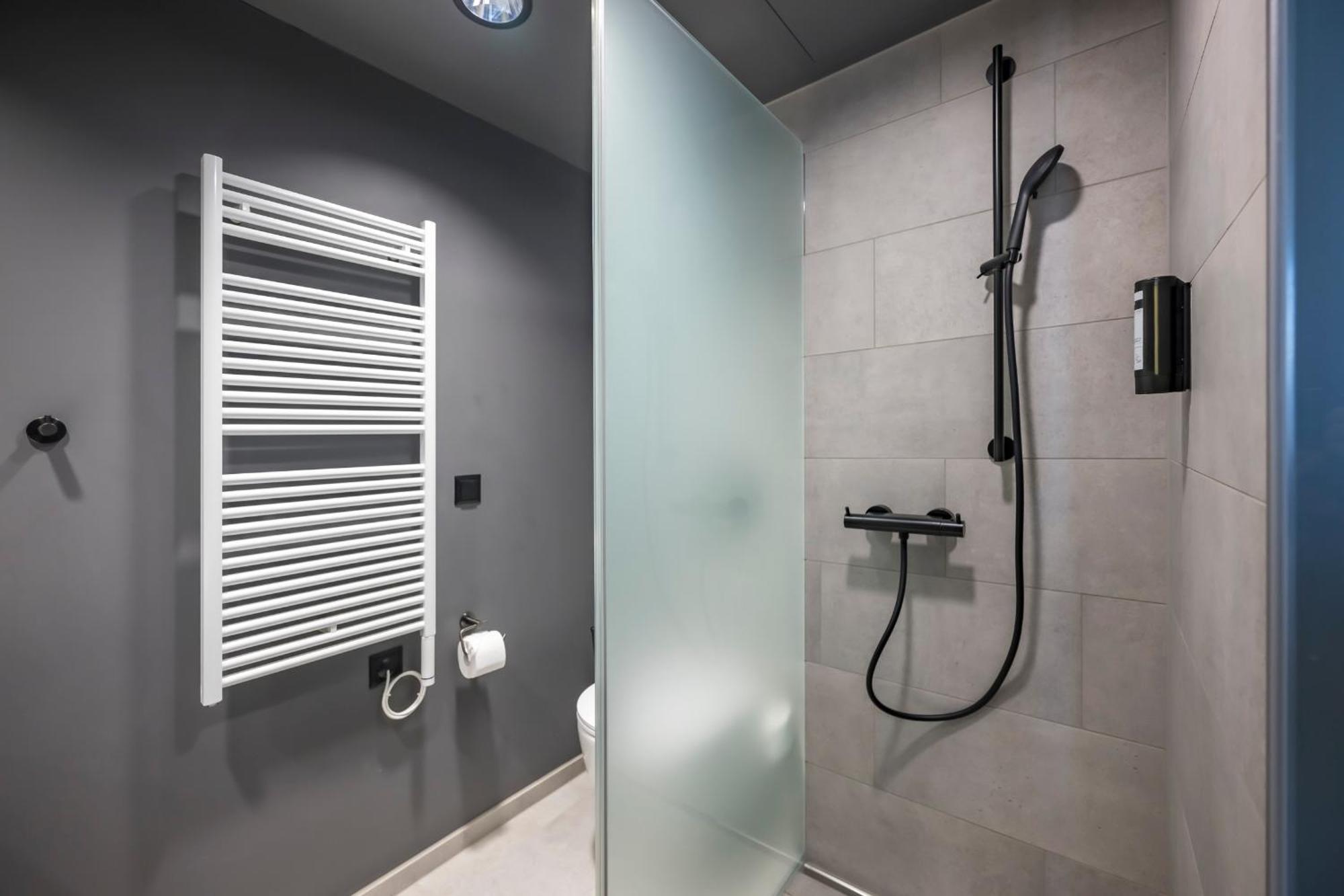 Zleep Hotel Zuerich-كلوتان المظهر الخارجي الصورة